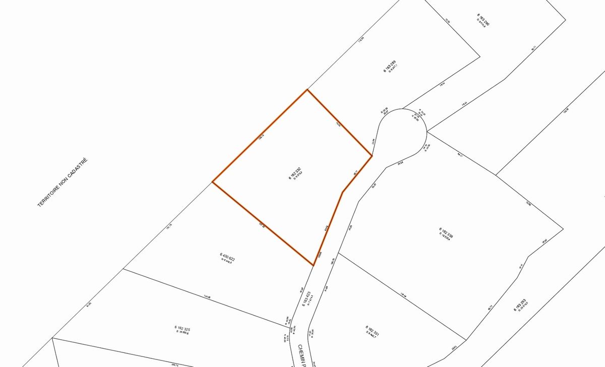 Photograph of the property at Ch. Picard in Val-des-Lacs